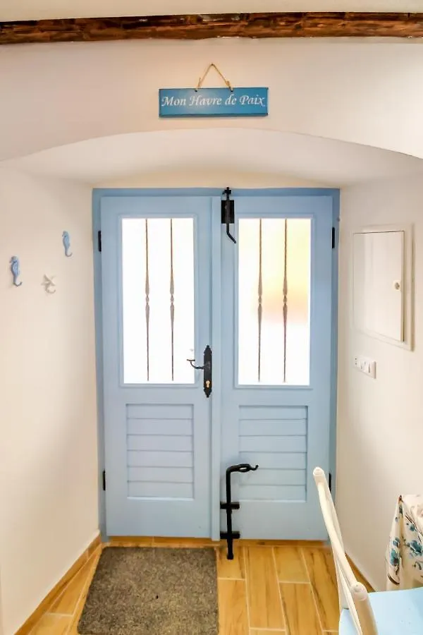 Apartment Studio Funtana Baska